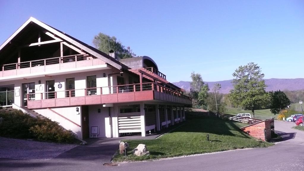Hotel Golf Et Montagne Talloires Exteriör bild