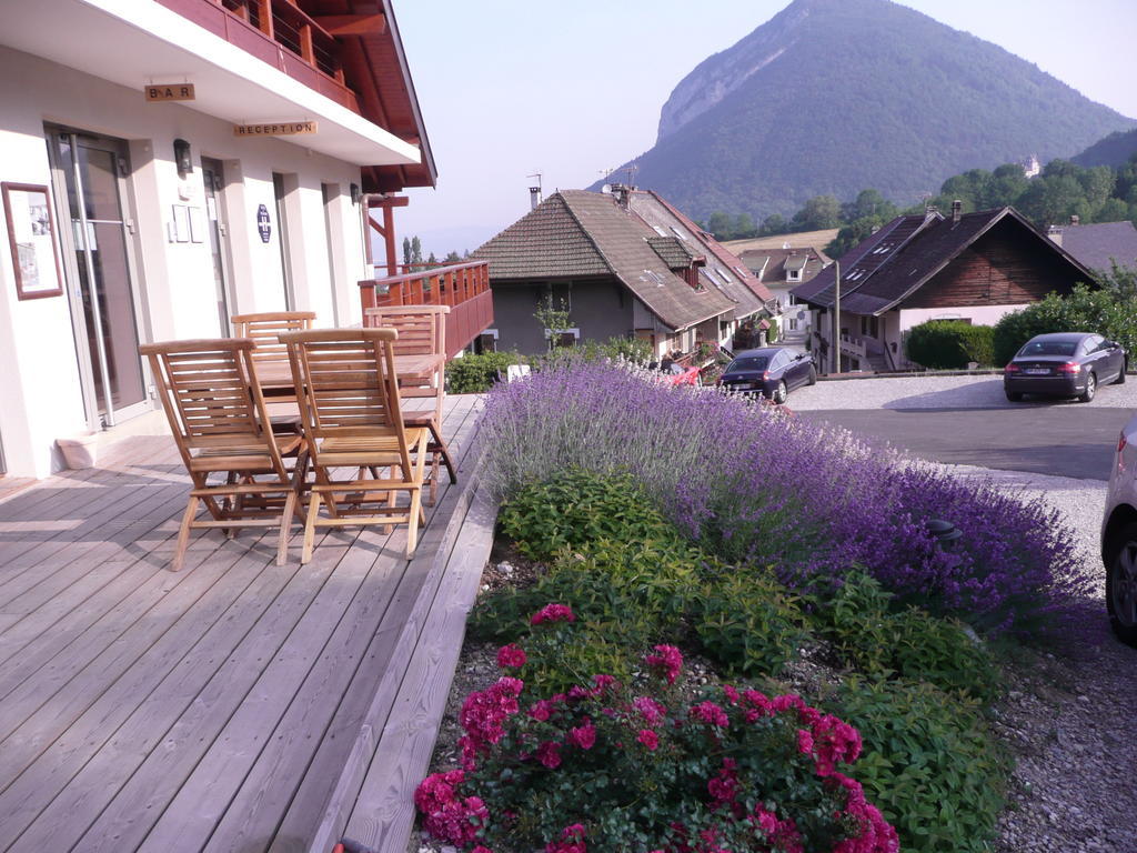 Hotel Golf Et Montagne Talloires Exteriör bild